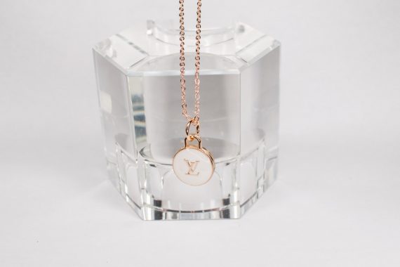 Authentic Louis Vuitton Rose Logo Pendant- Necklace – Boutique